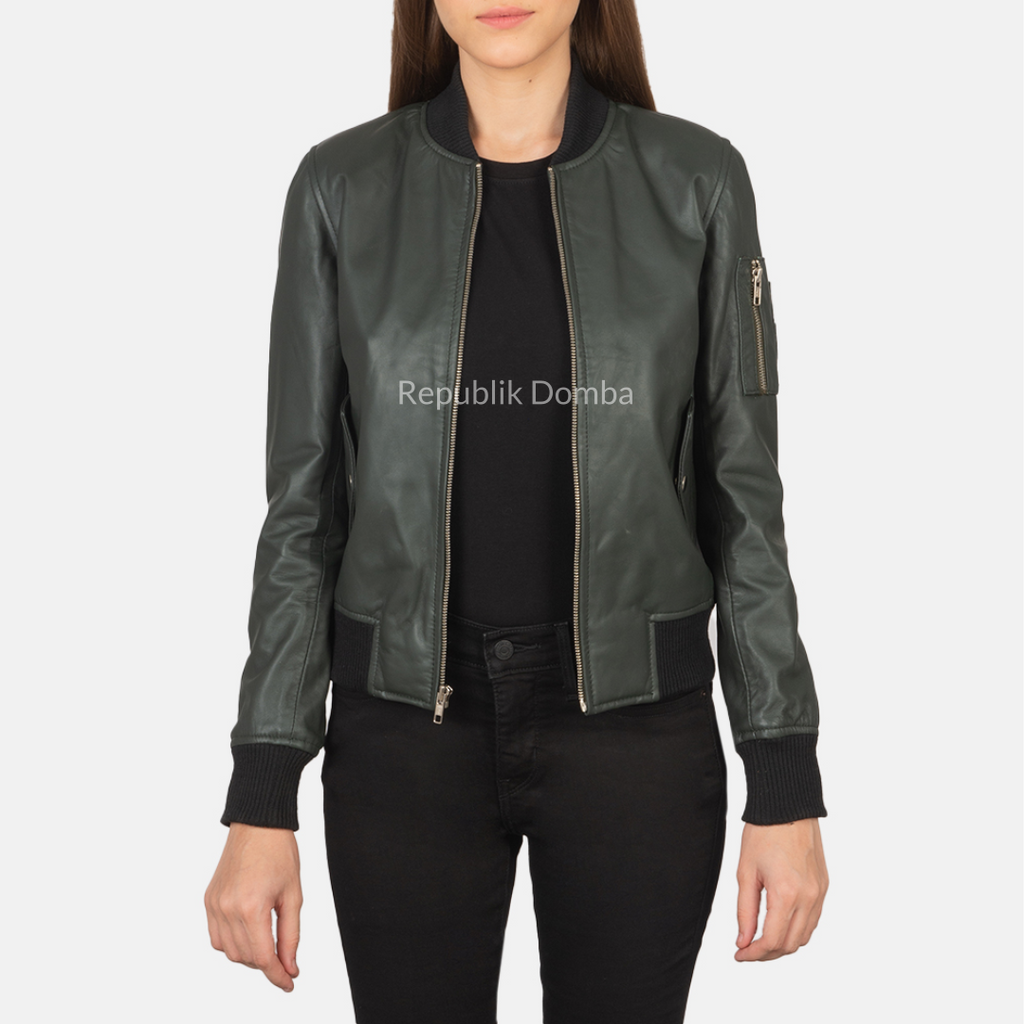 Jaket Kulit Wanita Bomber - WCB 415 - Detail Bahan Kulit Domba